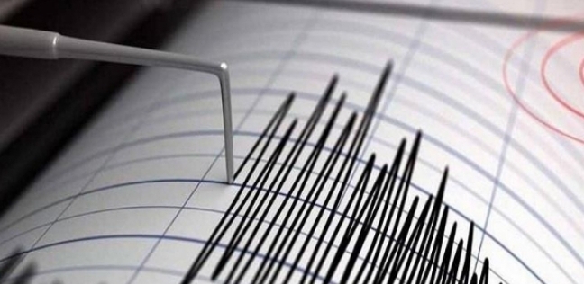 هزّة أرضية​ بقوة 4.5 درجة ضربت أطراف مدینة زرین دشت في محافظة فارس جنوب إيران